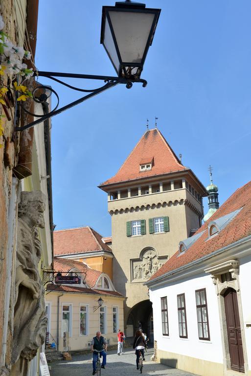 Hotel Irottkoe Kőszeg Exterior foto